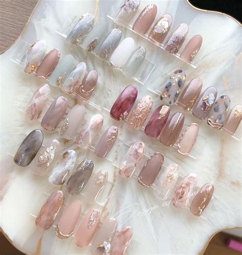 miu nails